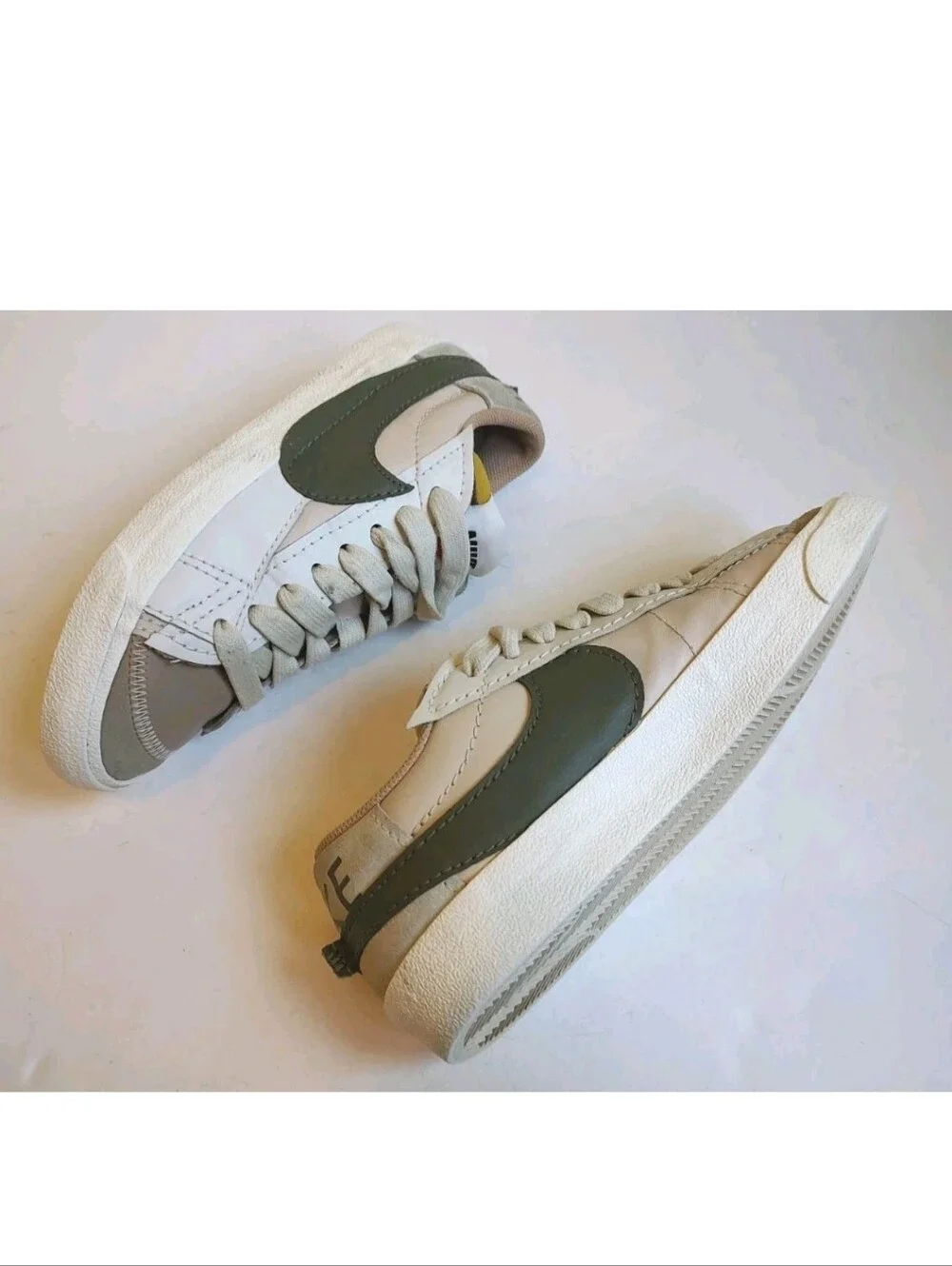 Nike Blazer 77 Low Jumbo Sand Drift Olive Lace Up Sneakers Women's Size 10 Shoes